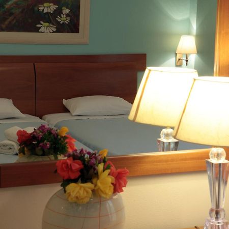 Kyniska Hotel Plítra Extérieur photo