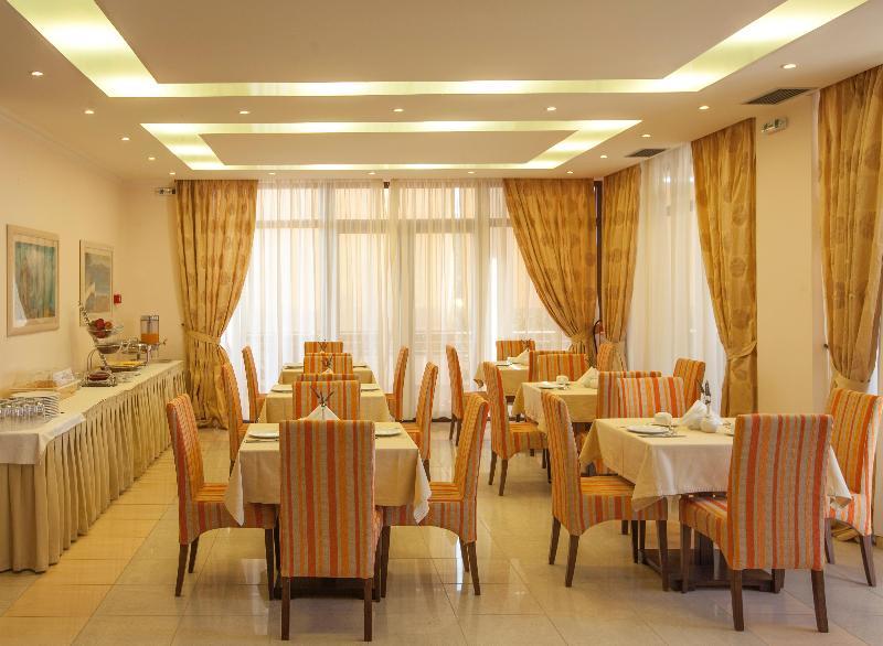 Kyniska Hotel Plítra Extérieur photo